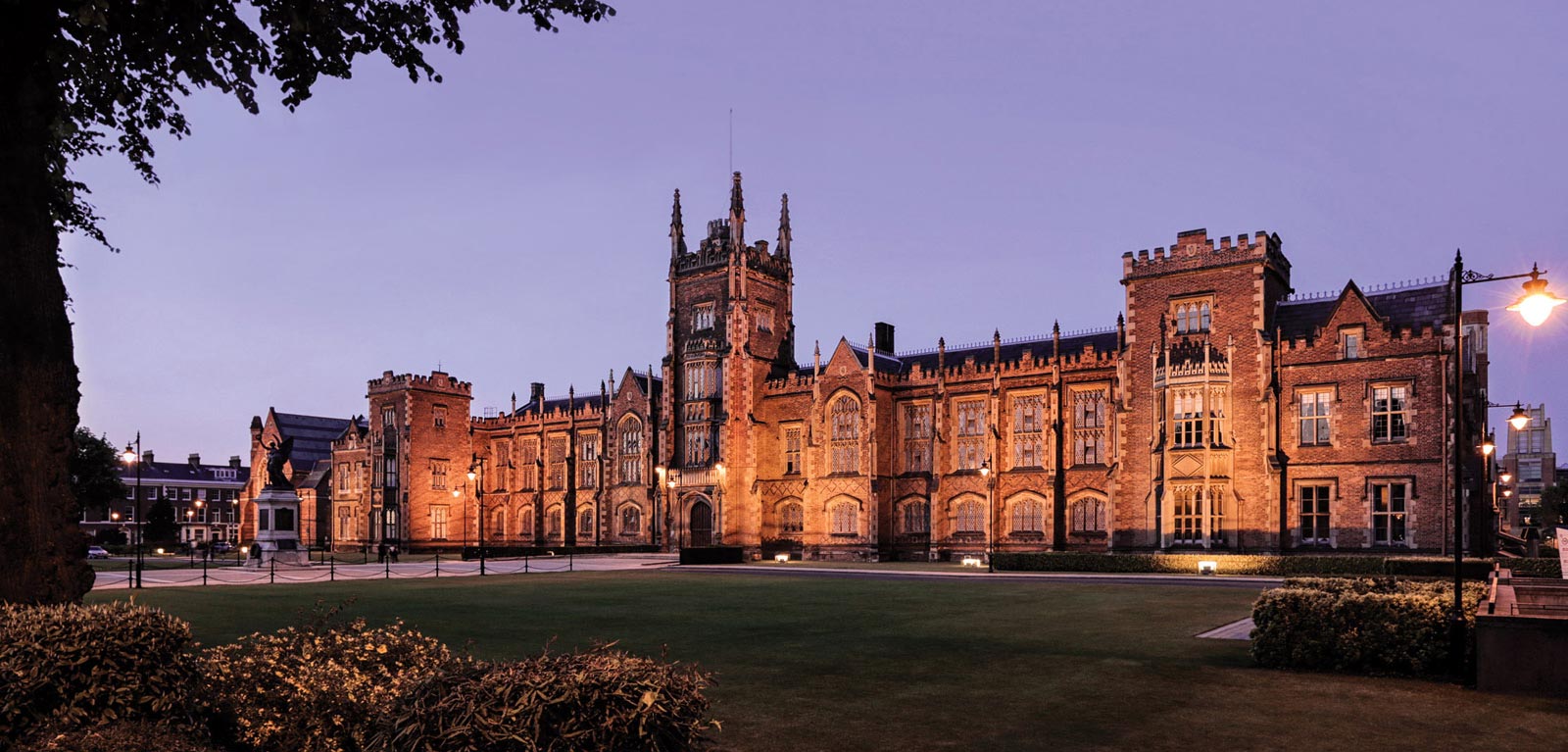 Queens Belfast University